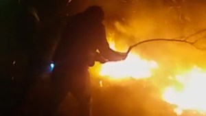 Incendio en Roca puso en peligro a una mujer y sus cinco hijos