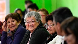 Jubilados tienen fecha para cobrar el aumento en Neuquén