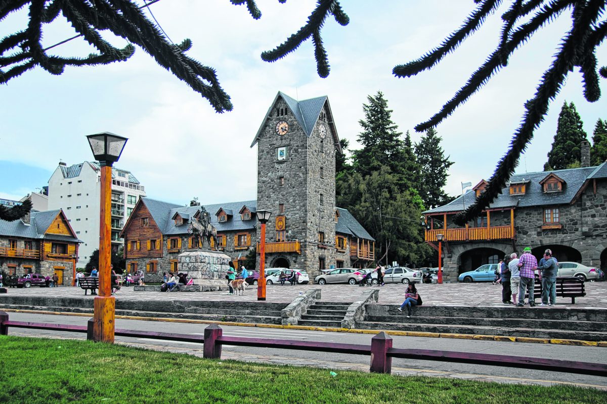 Si se aprueba el reconocimiento de deuda con OPS, el municipio de Bariloche deberá afrontar pagos por más de 4,000 millones de pesos. (foto de archivo)