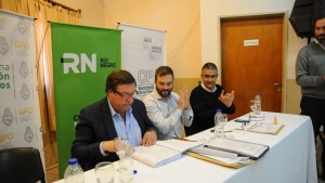 Fernández Oro y Cipolletti avanzan en obras de tratamiento cloacal