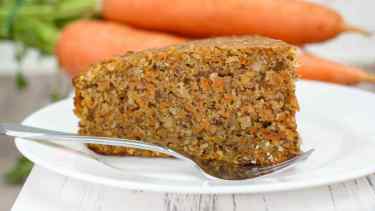 Manos a la obra para esta tarta dulce de zanahorias
