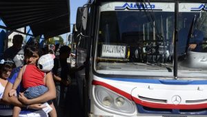 Paro de colectivos: en Roca continúa el reclamo salarial y las medidas de fuerza