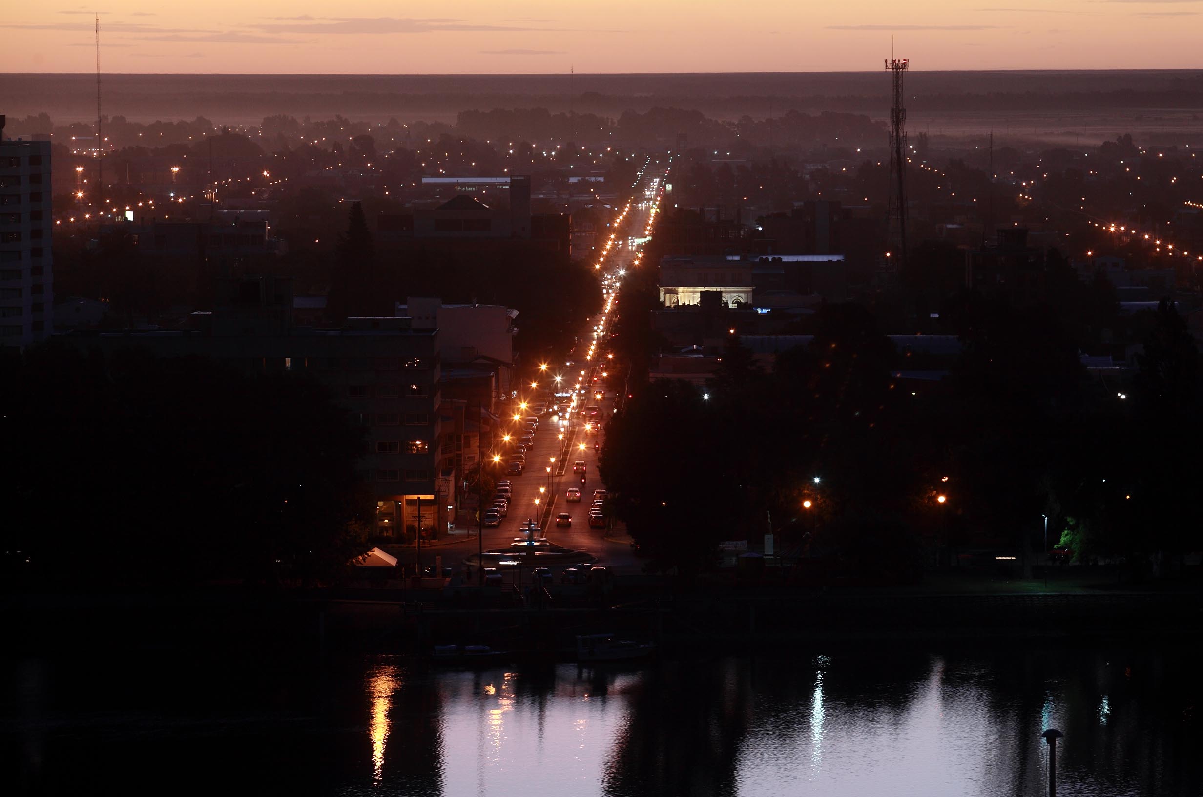 «Contaminación lumínica, el lado oscuro de la luz» en Viedma - Diario ...