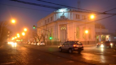 La Comarca amaneció con una densa niebla.
Foto: Marcelo Ochoa
