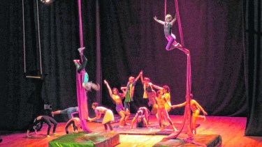 Viedma - 26/07/2019
espectaculo circense en el centro municipal de cultura.
Foto  : marcelo ochoa