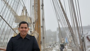 Conocé a Rodrigo Loncopán, el choelense tripulante de la fragata Libertad