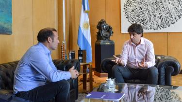 El gobernador de Neuquén se reunió esta mañana con el ministro de Hacienda, Hernán Lacunza el martes 27 de agosto. Foto: Gentileza. 