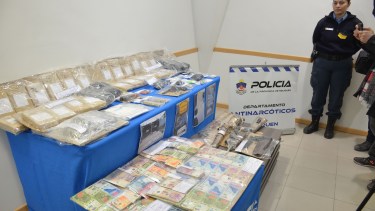 Se realizaron allanamientos simultáneos que terminaron con el secuestro de drogas por más de seis millones de pesos. (Yamil Regules).-