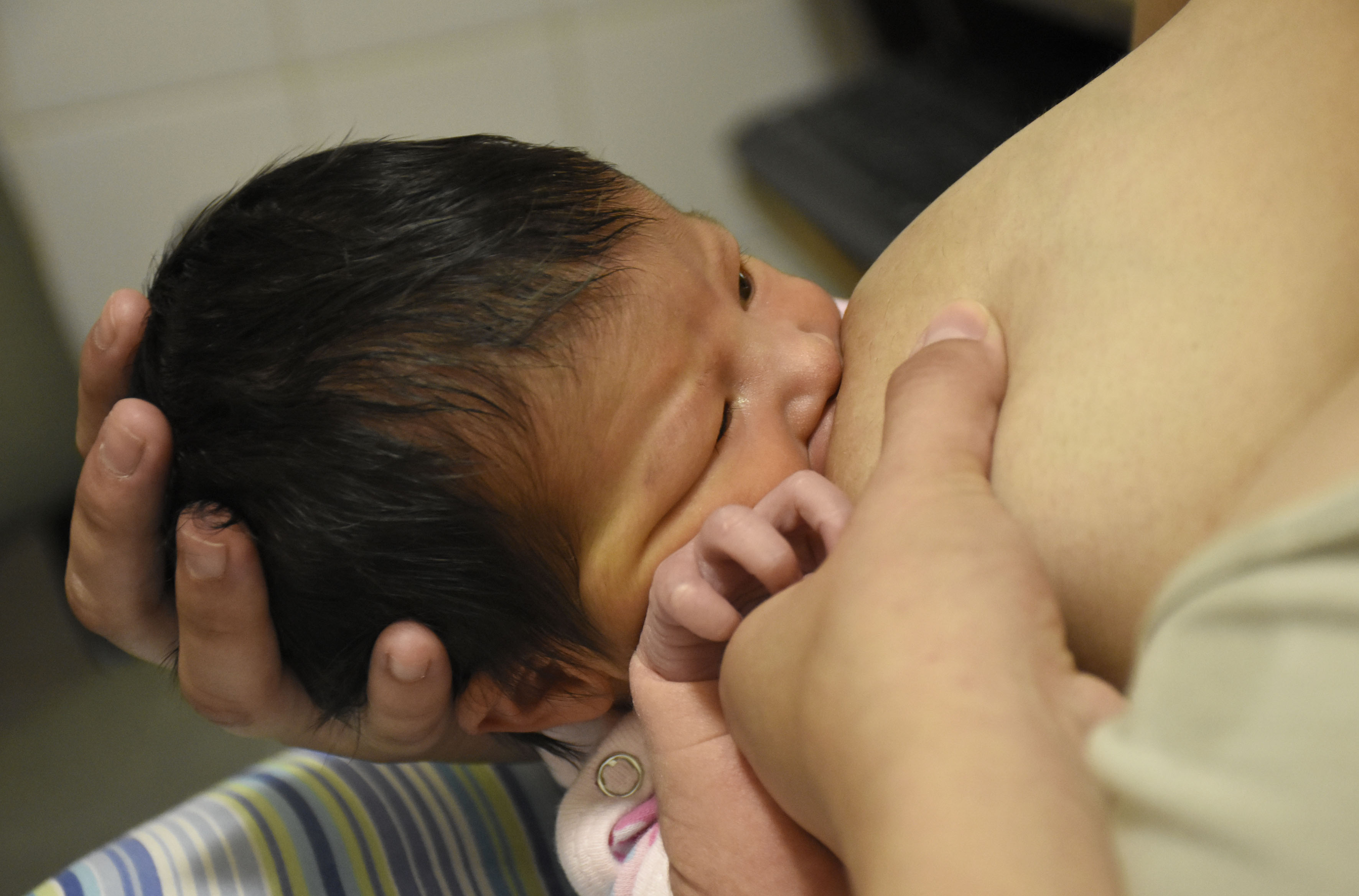 La semana de la lactancia materna promueve la importancia de dar la teta. Foto: Florencia Salto)