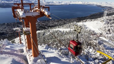 La góndola roja del Teleférico Cerro Otto vuelve a operar a partir de este martes 8 de junio. Archivo