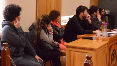 Los imputados escucharon, junto a sus defensores, los cargos que formuló el fiscal en la audiencia. (Foto: Alfredo Leiva)
