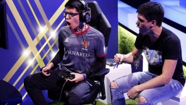 Nicolás Villalba, el argentino que llegó a semifinales del Mundial de FIFA... y perdió apenas por penales tras levantar un 1-4.