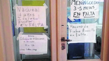 Entre las razones figura “el faltante de dosis, la accesibilidad a centros vacunatorios y la falta de días y horarios para acercarse”.