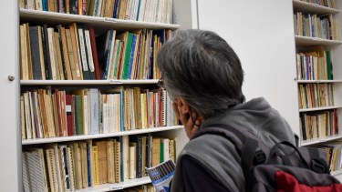 06/03/2019 - ag nqn - Biblioteca patagónica - salto