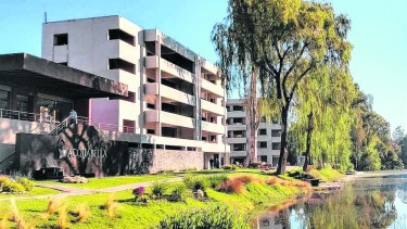 Se construye en Plottier el primer condominio residencial de lujo