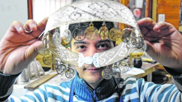 Gustavo Nawel ya recibió encargues de la Presidencia de la Nación y distintas provincias. Foto Florencia Salto