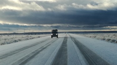 La Ruta 23 tiene sectores con nieve desde Maquinchao hacia el este. Archivo