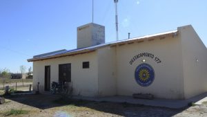 Denunció que le tirotearon su casa en Roca por una «pelopincho»