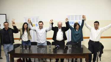 El Frente de Todos brindó una conferencia en la que dijo que los primeros números son favorables a la fuerza. (Florencia Salto).-