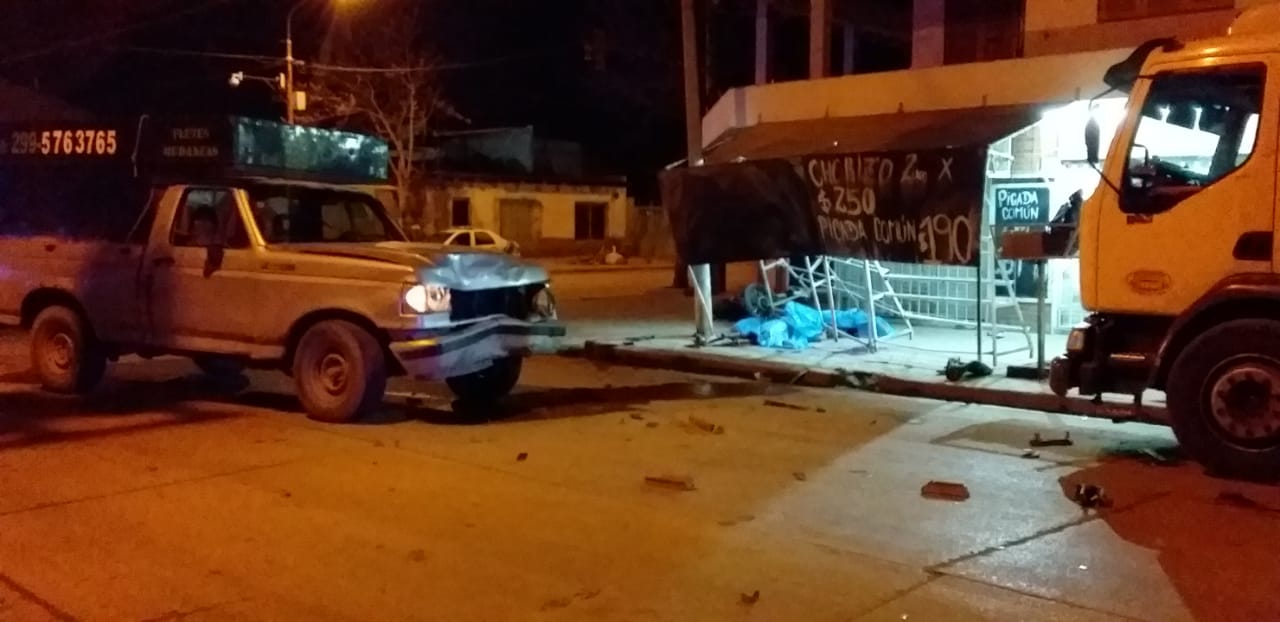 El accidente ocurrió durante la madrugada en Esquiú y Manuel Estrada. (Foto: gentileza)