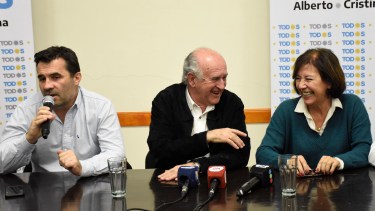 El Frente de Todos fue el primero en comunicar el triunfo antes de que se conocieran los resultados oficiales. (Florencia Salto).-