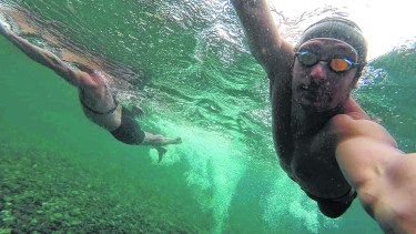 Las imágenes del lago con el agua helada son de una belleza incomparable. Es uno de los grandes atractivos de este deporte. Foto: gentileza