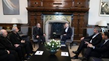 Imagen de Macri pidió colaboración a la Iglesia para mantener la «cohesión social»