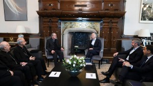 Macri pidió colaboración a la Iglesia para mantener la «cohesión social»