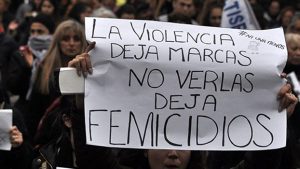 Trató de matarla prendiéndola fuego en Villa la Angostura