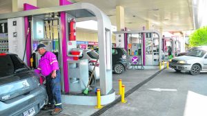Cayó el consumo de naftas de primera línea en la ciudad de Neuquén