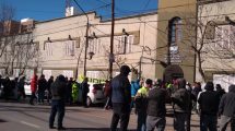 Imagen de Corte de desocupados de Uocra en el centro de Neuquén