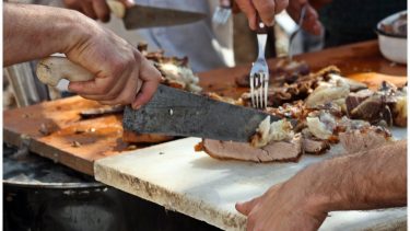 La peña: Que la democracia sea una fiesta y con asado, mejor