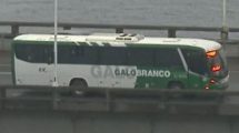 Imagen de Un hombre armado toma rehenes en un bus en Río de Janeiro
