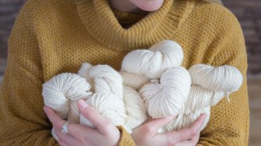 Pyme de Centenario se ha propuesto seducir con sus fibras naturales al mundo de la moda, en Buenos Aires