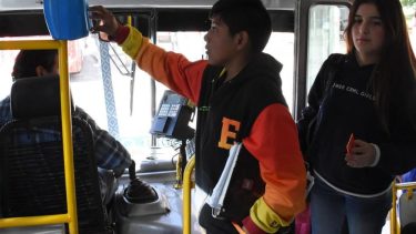 Quiroga vetó el boleto para estudiantes de artes y deportes