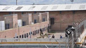 Roca: lo apuñalaron en el Penal 2 y está grave en el hospital