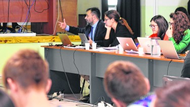 La primera parte del juicio demandó ayer cuatro horas. Se describieron las pruebas que se consideraron por documentadas.