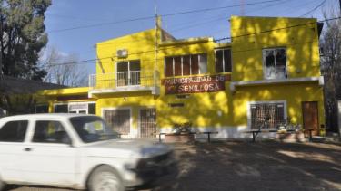 Desde el municipio de Senillosa advirtieron que anularán las preadjudicaciones a quienes cedan, transfieran o alquilen terrenos sociales. (Archivo).-