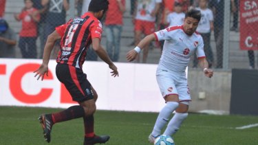El neuquino Marín fue titular por primera vez en Patronato.