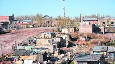 No se observan más asentamientos pero sí más familias. Foto: Florencia Salto.