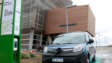 Aseguran que masificar los centros de carga demandará tiempo y abultadas inversiones.(Foto: archivo)