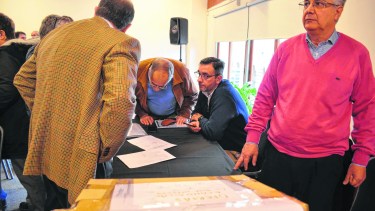 La comisión evaluadora  no admitió una de las propuestas. 