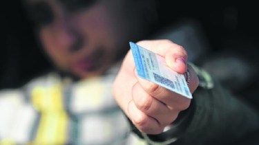 Desde la municipalidad recuerdan que la compra de este tipo de documentos está penada. Foto ilustrativa