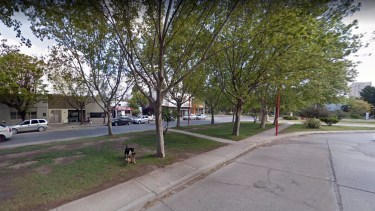 Cipolletti: Dos ladrones intentaron robar a punta de pistola en la esquina de Alem y 25 de Mayo. (Foto: Google)