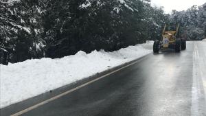 Hasta las 18, se puede transitar el camino de Siete Lagos