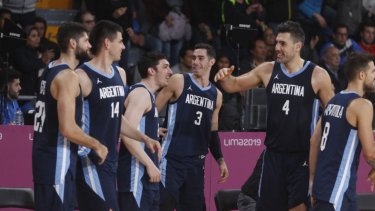 Scola y la joven guardia: Garino, Deck, Redivo y Vildoza.