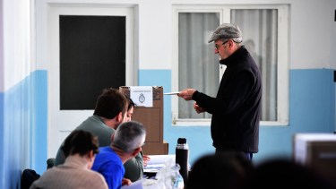 Las PASO se desarrollan con normalidad en Viedma. Fotos: Mauricio Martin