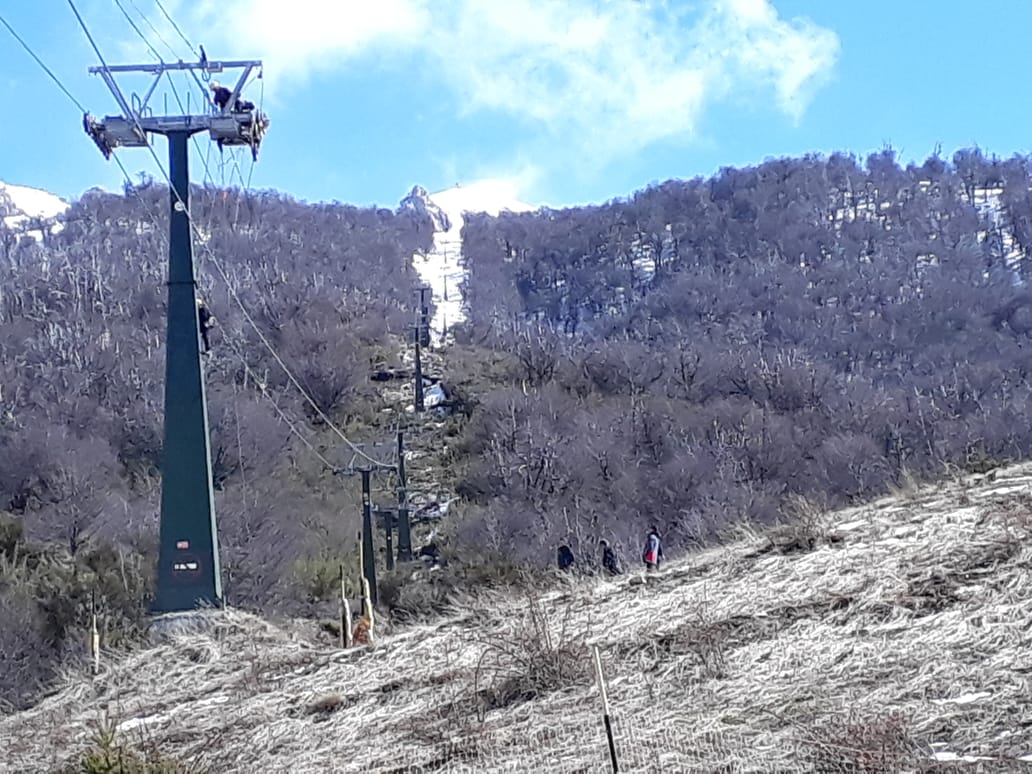 Así trabajan en este momento en la montaña (Chino Leiva)