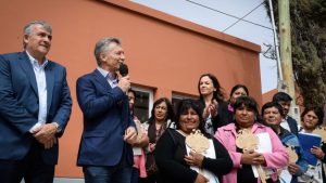 Macri habló de la economía en Jujuy y tuvo un blooper con su teléfono