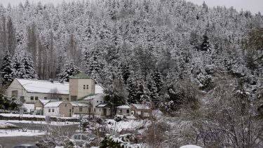 La nieve cubrió los barrios más altos de Bariloche. Archivo